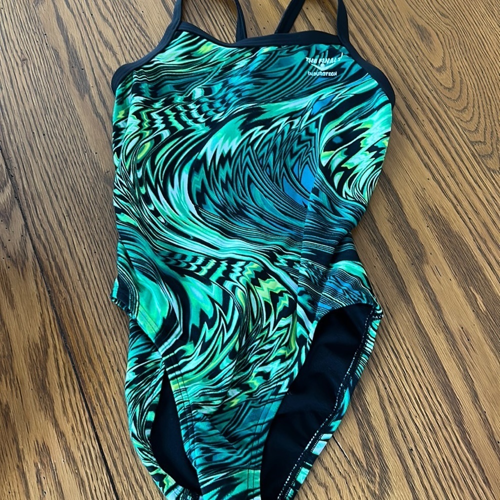 Swimsuit The Finals/3 - Picture 1 of 2